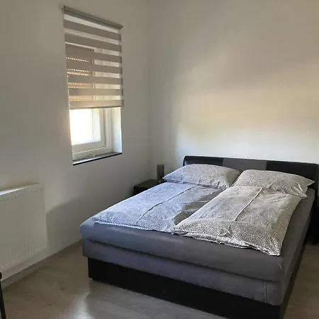 Szallaspartner Maganszallas 3*