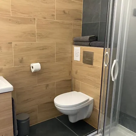 Szallaspartner Maganszallas 3*