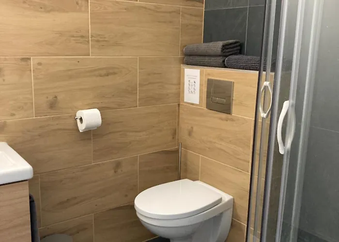 Szallaspartner Maganszallas 3*